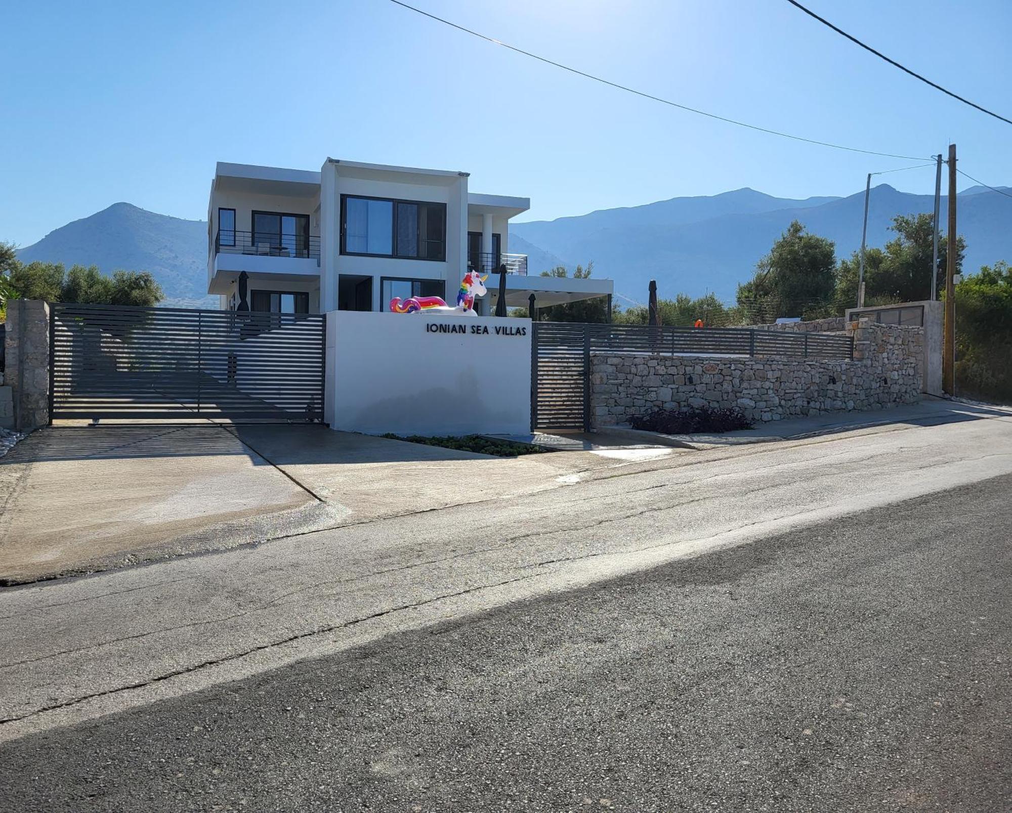 Ionian Sea Villas Palairos Room photo